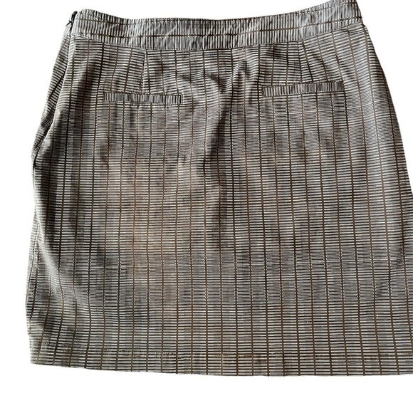 Callaway Women’s Golf Skort Size 8 Brown Print with piping - Picture 4 of 6